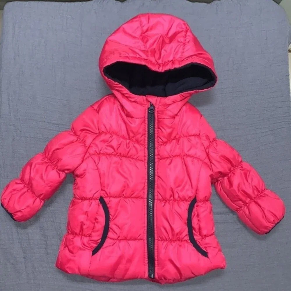 OshKosh 12 mo bubble Pink Baby girl jacket.